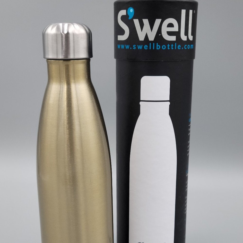 Swell water bottle